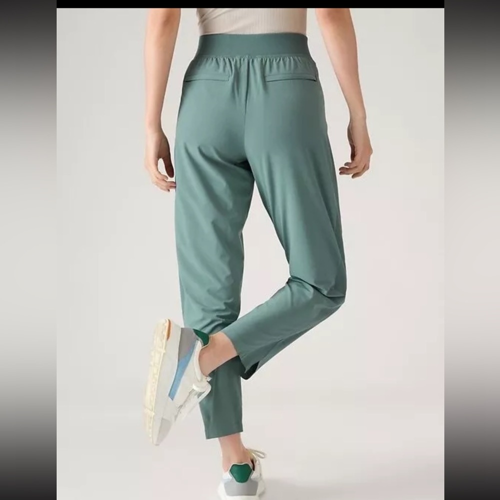 Athleta Brooklyn Mid Rise Ankle Pant Green Size 10 Athletic Leisure Pant New - Picture 4 of 10